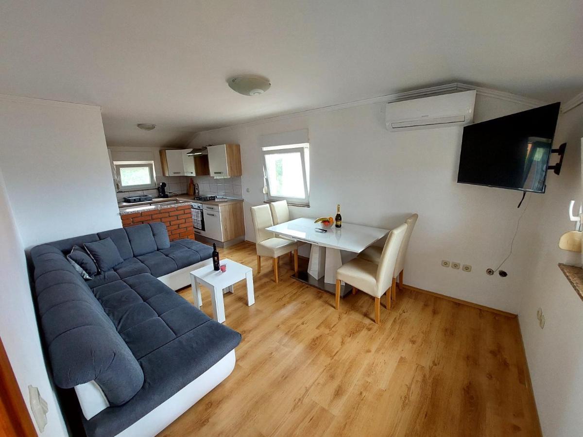 Apartman Zeljo Galižana Dış mekan fotoğraf